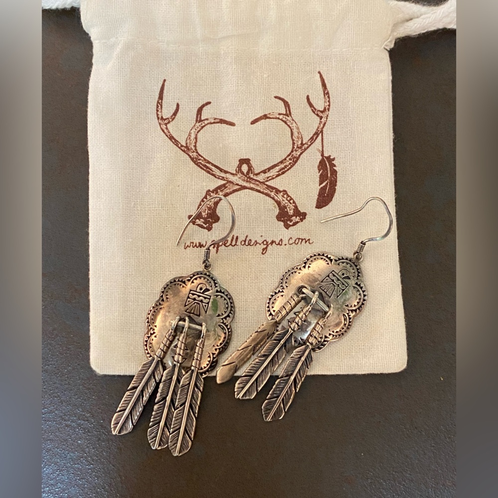 Spell Feather Tribe Earrings 🪶 - Picture 4 of 9